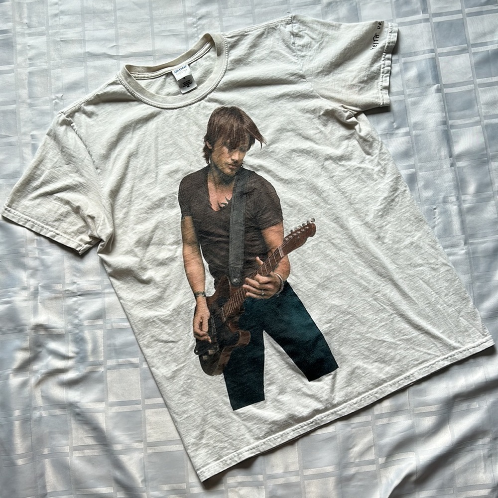 Keith Urban ‘Light the Fuse Tour’ Concert T-shirt
